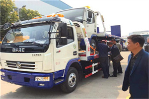 正定汽车道路救援拖车价格